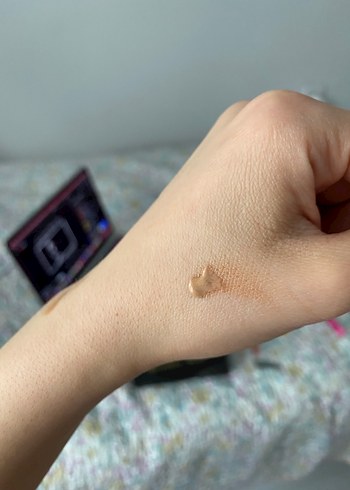 L'Oréal Bright Reveal SPF 50 Güneş Koruyucu - Görsel 3