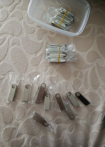 USB Flash Bellek 64 GB Metal gövdeli sıfır tanesi 150