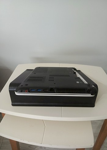 Beyaz Sony Vaio Dizüstü Bilgisayar - Görsel 9