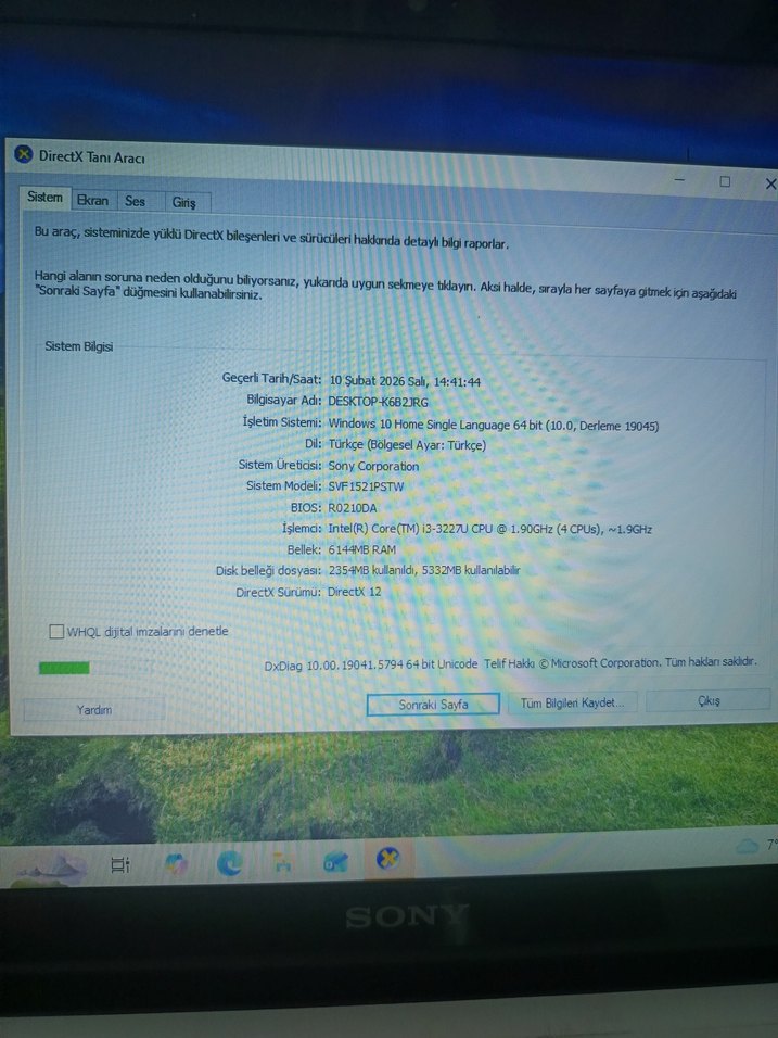 Beyaz Sony Vaio Dizüstü Bilgisayar - Görsel 2