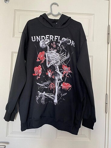 Bershka Underfloor baskılı sweat