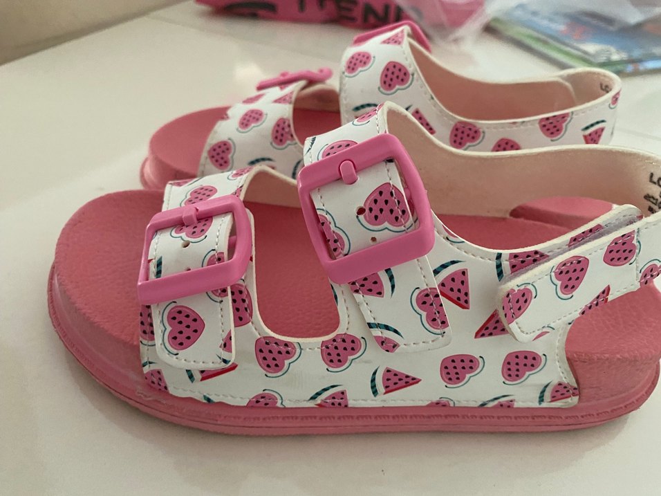 Kız Çocuk Pembe çilek Desenli Tokalı Terlik - Görsel 4