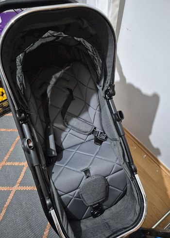 Gri Bebek Arabası ve Taşıma Koltuğu - Görsel 3