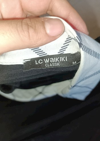 Düğmeli Siyah Gömlek, Uzun Kollu - Görsel 9