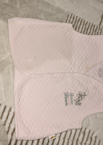 bebek Düğmeli Nakışlı Beyaz Yelek