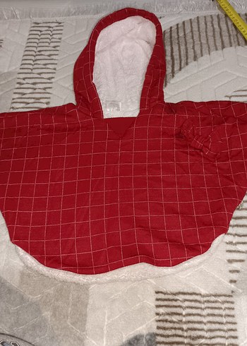 Kapüşonlu Kız Çocuk Kırmızı Ekose Panço - Görsel 2