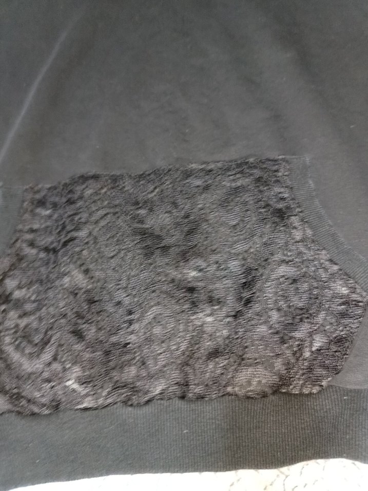 Siyah Dantelli Kadın Sweatshirt - Görsel 3