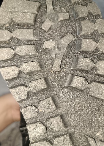 Desenli Deri Gizli Topuklu Bağcıklı Bot - Görsel 5