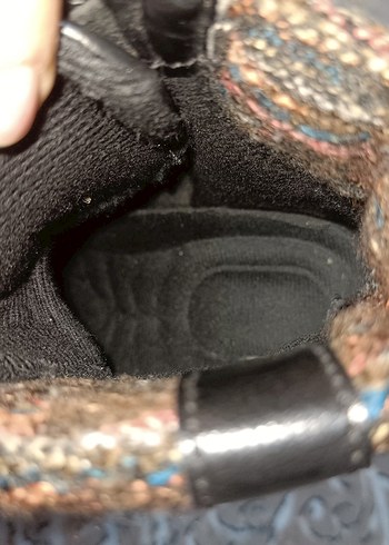 Desenli Deri Gizli Topuklu Bağcıklı Bot - Görsel 4