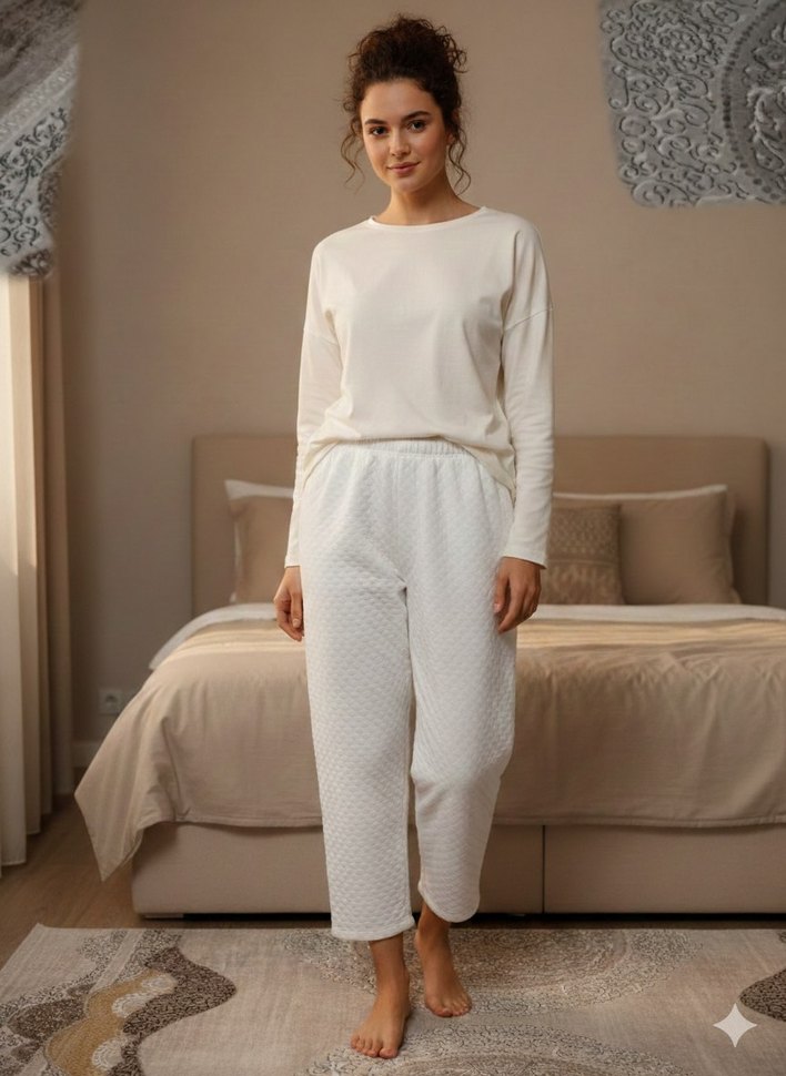 Beyaz Piliseli Midi Kumaş Kadın Pantolon - Görsel 3