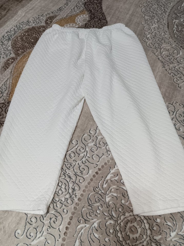 Beyaz Piliseli Midi Kumaş Kadın Pantolon - Görsel 2