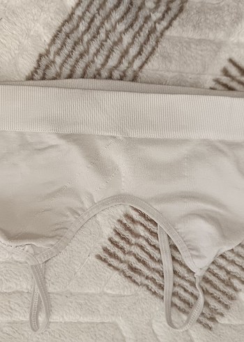 Bej Dikişsiz kız çocuk sütyeni - Görsel 2