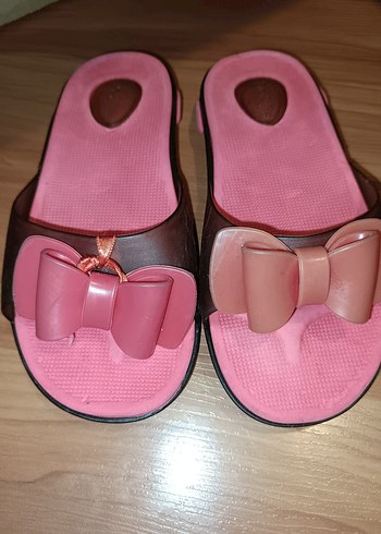 Diğer Kız Çocuk Pembe Fiyonklu Terlik