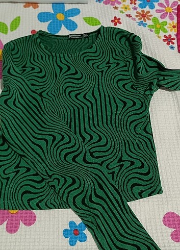 Uzun kollu crop üst 