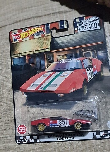 Hot wheels premium