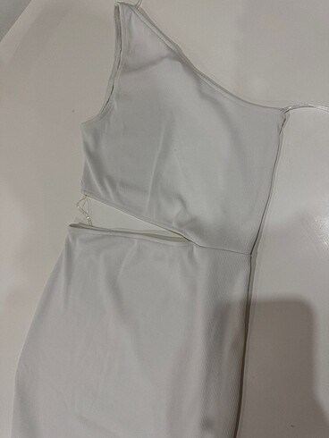 Pull and Bear Pull and bear beyaz elbise