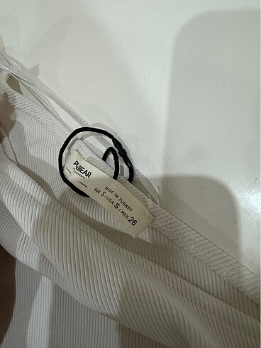 s Beden Pull and bear beyaz elbise