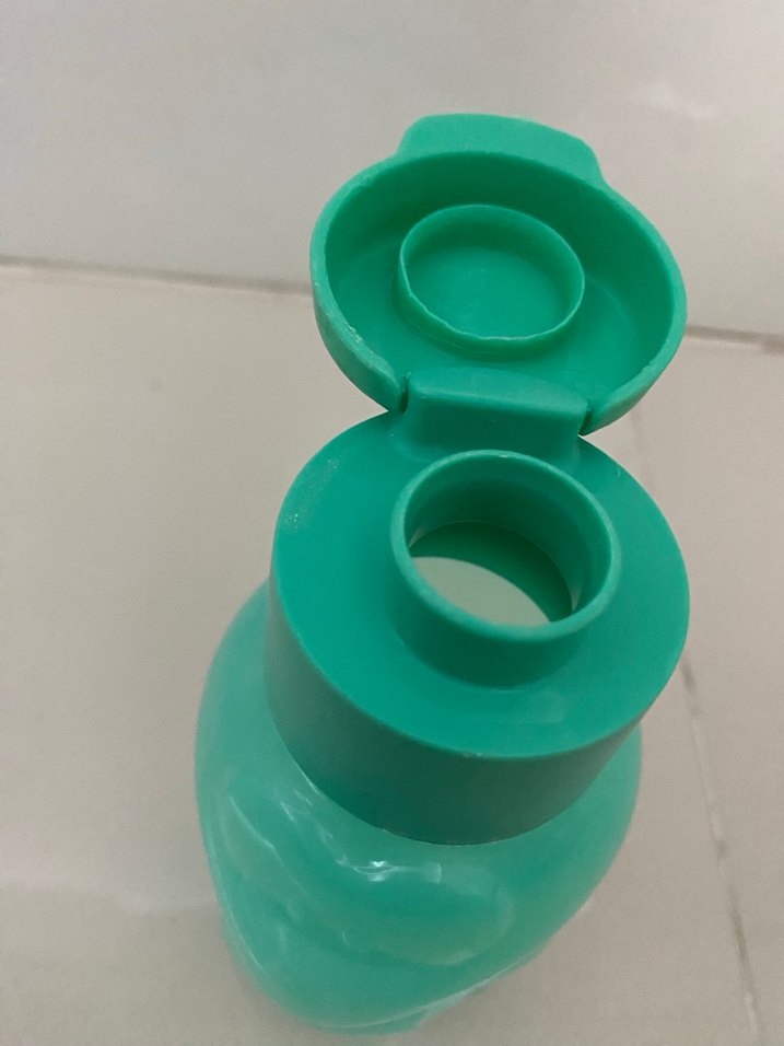 Tupper renkli Turkuaz Bebek su matarası - Görsel 5