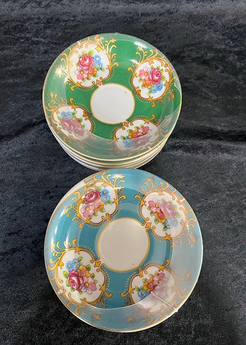 Çiçek Desenli Çok Renkli Porselen Tabaklar - Görsel 3