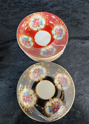 Çiçek Desenli Çok Renkli Porselen Tabaklar - Görsel 4