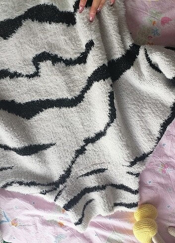 Zebra desenli kazak 