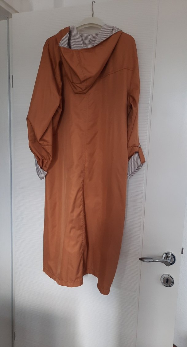 Kapişonlu yağmurluk - Görsel 3