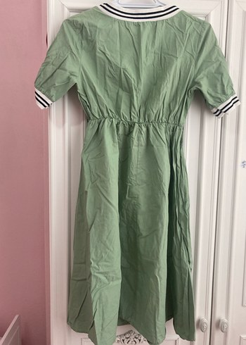 Düğmeli Yeşil V Yaka Uzun Elbise - Görsel 3