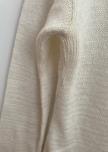 Beyaz V Yaka Triko Kazak - Görsel 4