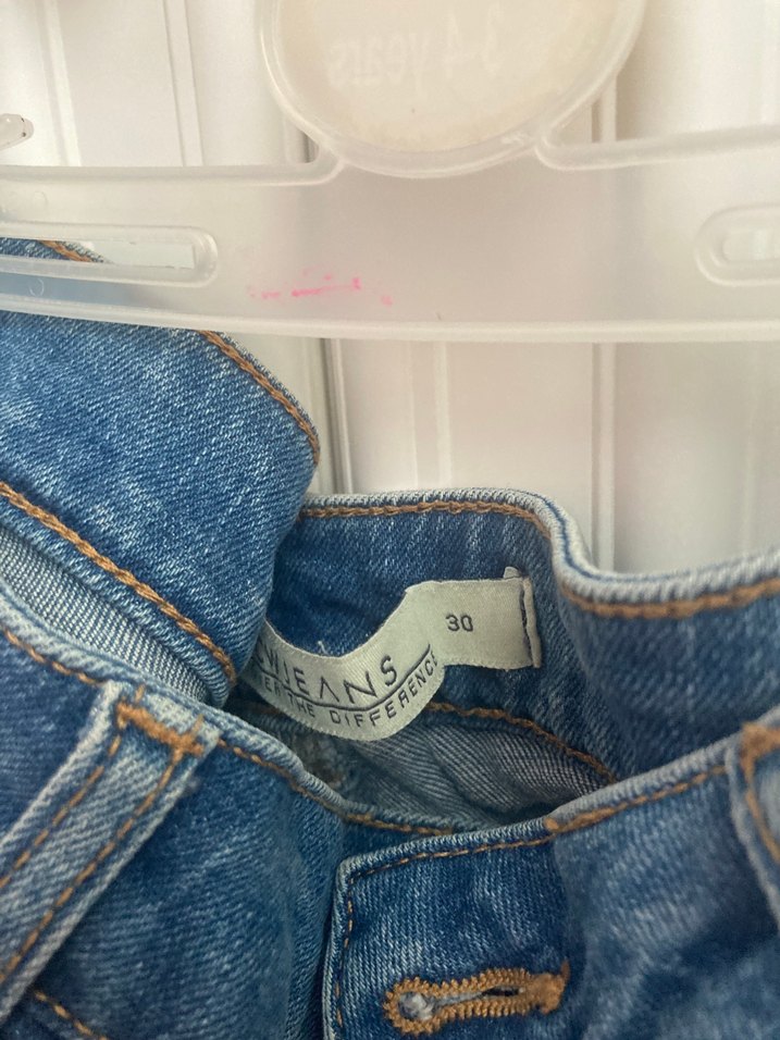 Kadın Mavi Rahat Kesim Midi Kot Şort - Görsel 2