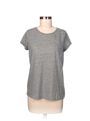 LC Waikiki T-shirt %70 İndirimli.