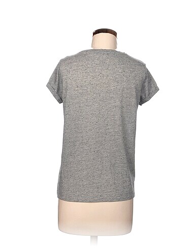 m Beden LC Waikiki T-shirt %70 İndirimli.