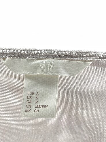 s Beden çeşitli Renk H&M Bluz %70 İndirimli.