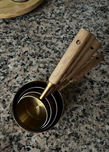 Ahşap Saplı Altın Renkli Ölçü Kaşığı - Görsel 3