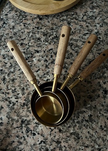 Ahşap Saplı Altın Renkli Ölçü Kaşığı - Görsel 2