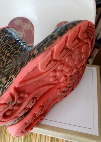 Kızlar için Leopar Desenli Lastik Yağmur Botu - Görsel 5