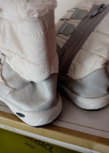 Kız Çocuk Beyaz Kemerli Kar Botu - Görsel 4