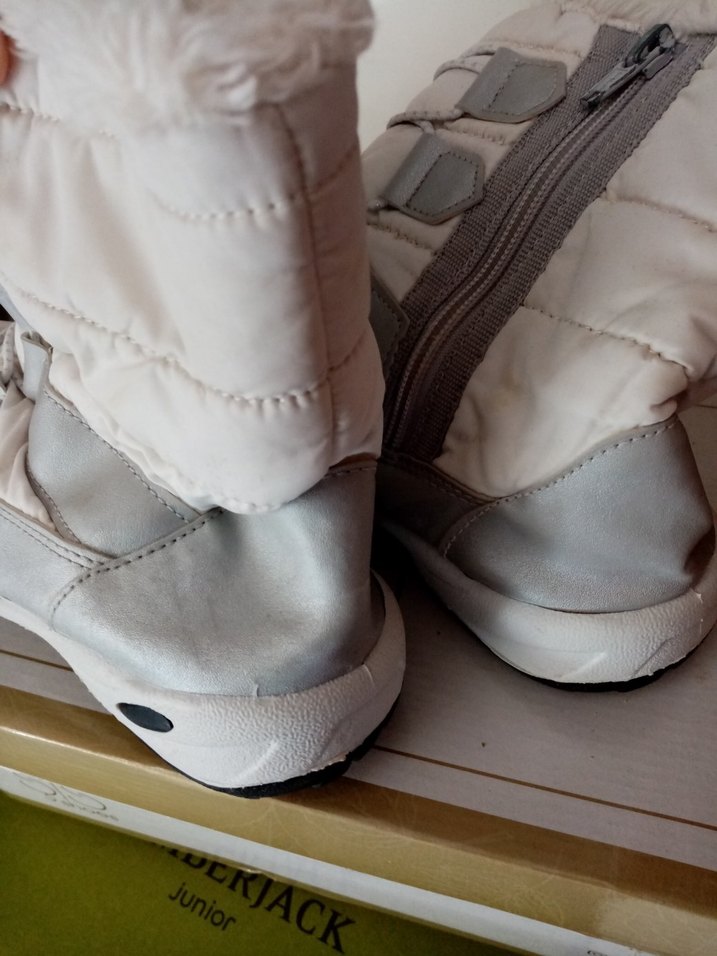 Kız Çocuk Beyaz Kemerli Kar Botu - Görsel 4