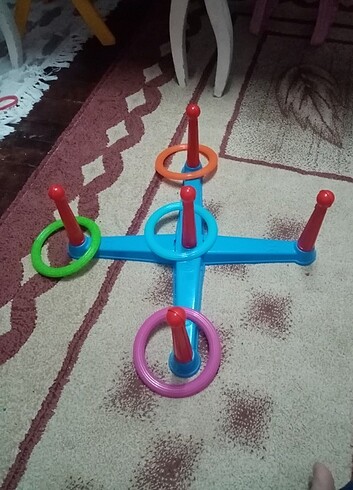 Diğer Halka geçirme oyuncağı
