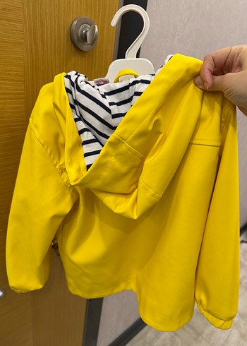 Mango çocuk Yağmurluk - Görsel 8