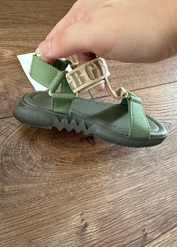 G&B 26 no Yeşil Sandalet - Görsel 8