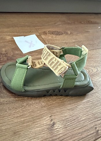 G&B 26 no Yeşil Sandalet - Görsel 4