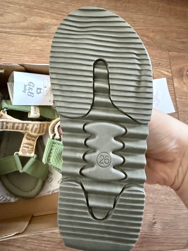 G&B 26 no Yeşil Sandalet - Görsel 3