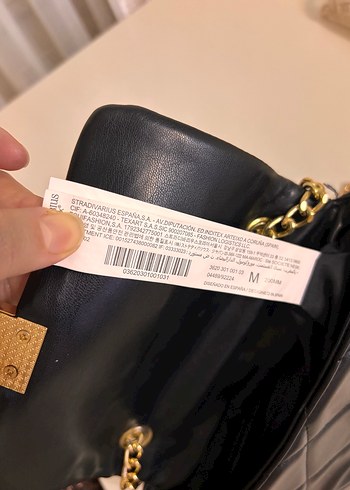 Stradıvarıus marka Zincir Detaylı Siyah Deri Kadın Çanta - Görsel 4