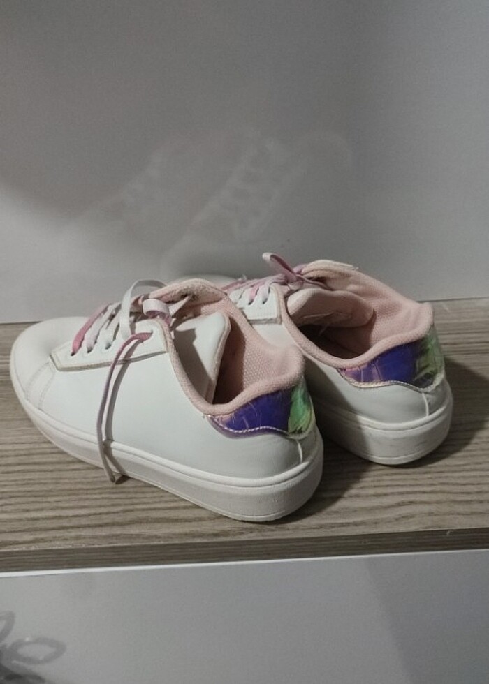 Polaris marka beyaz spor ayakkabı - Görsel 2