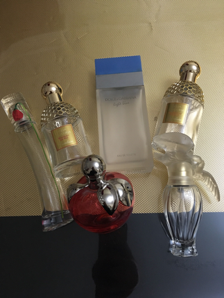 Parfüm şişeleri 
