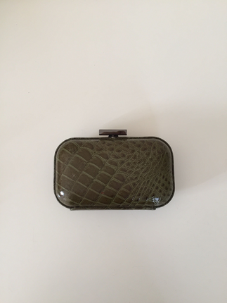 Mango Clutch