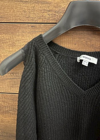 İpekyol Siyah Dantel Detaylı V Yaka Kazak - Görsel 4