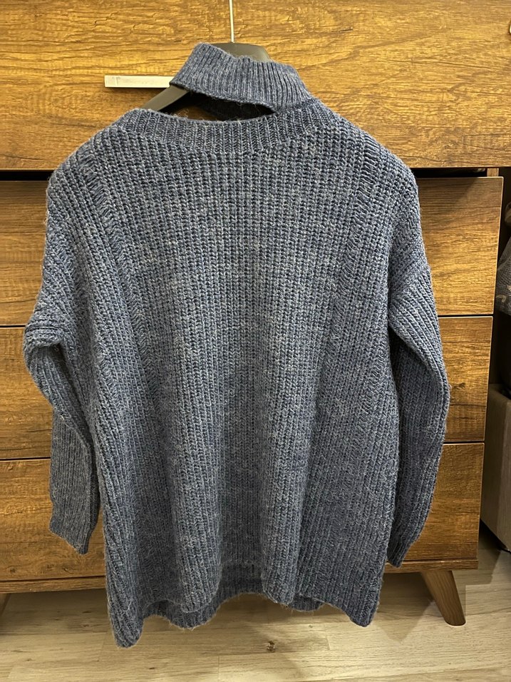 Mavi Yaka detaylı Örgü Kadın Kazak - Görsel 2