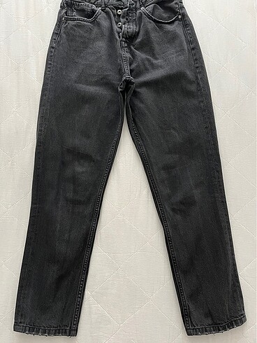 Stradivarius mom jean