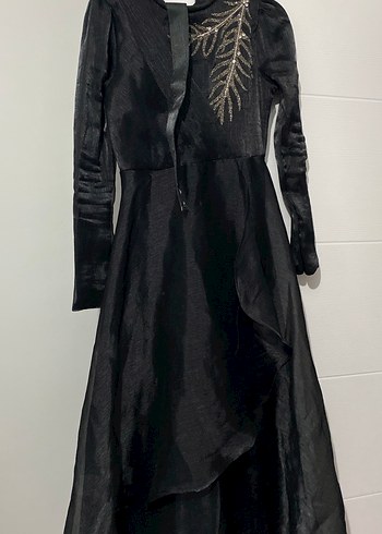 Trendyol & Milla Uzun Kollu Siyah Gotik Nakışlı Abiye Elbise